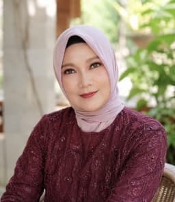 Sri Herawati Ruslan, S.Pd.